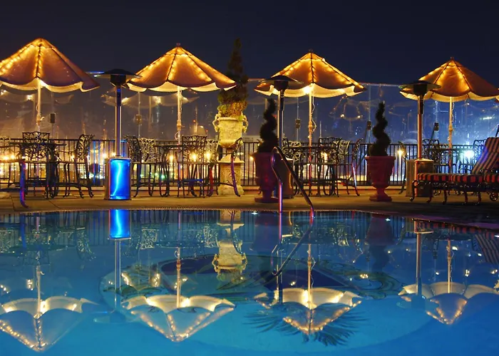 Market Pavilion Hotel