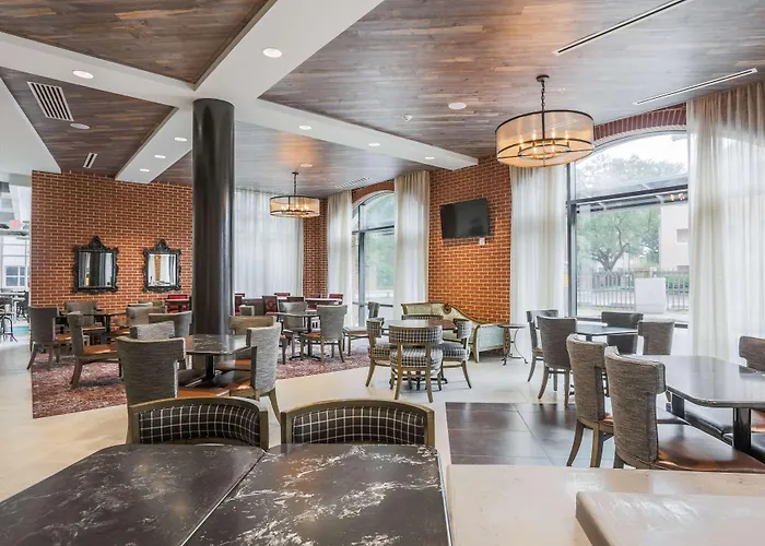 Romantic hotel: Homewood Suites By Hilton Charleston Historic District