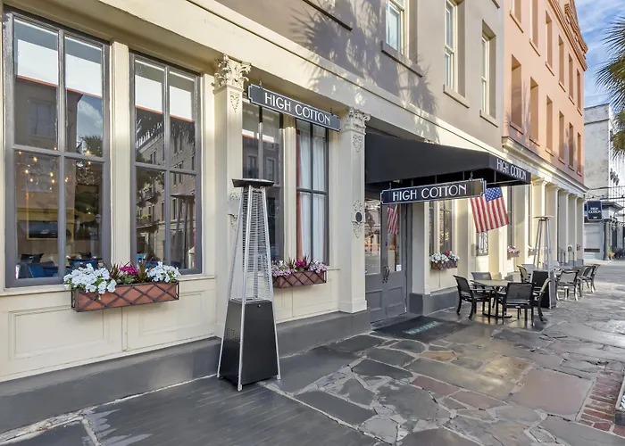 The Lodge Alley Inn